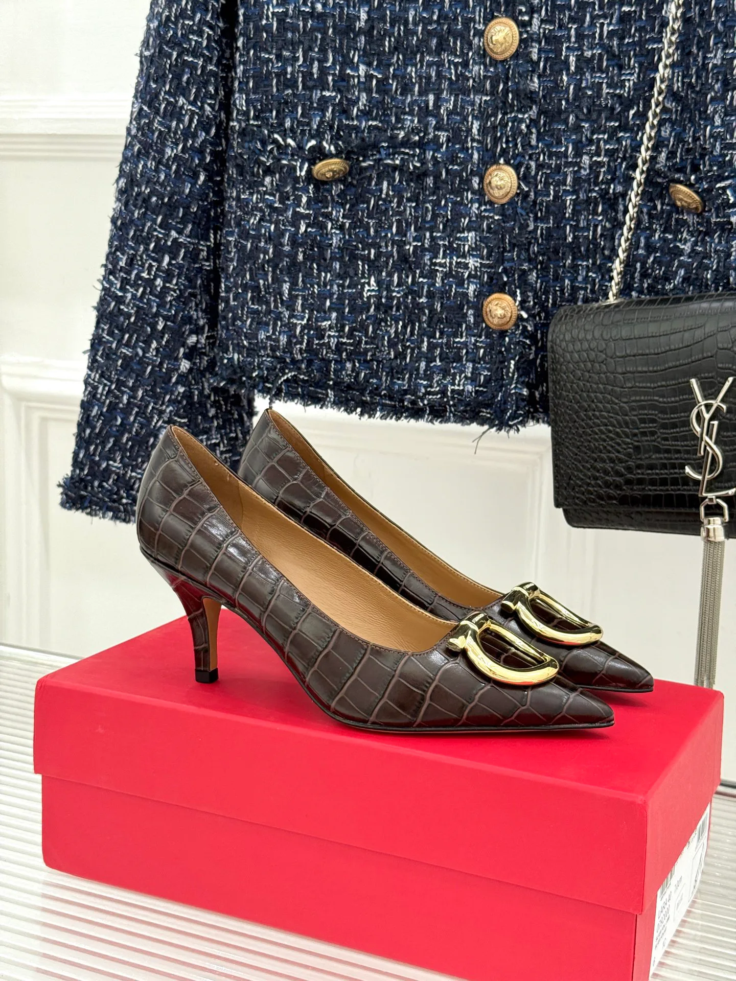 Туфли Женские Salvatore Ferragamo 18104107
