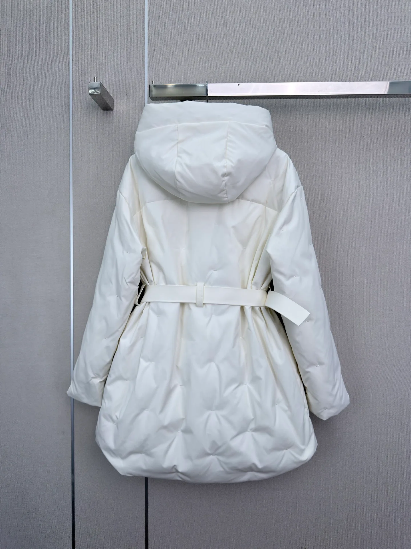 Куртки И Пуховики Женские Prada 18226284