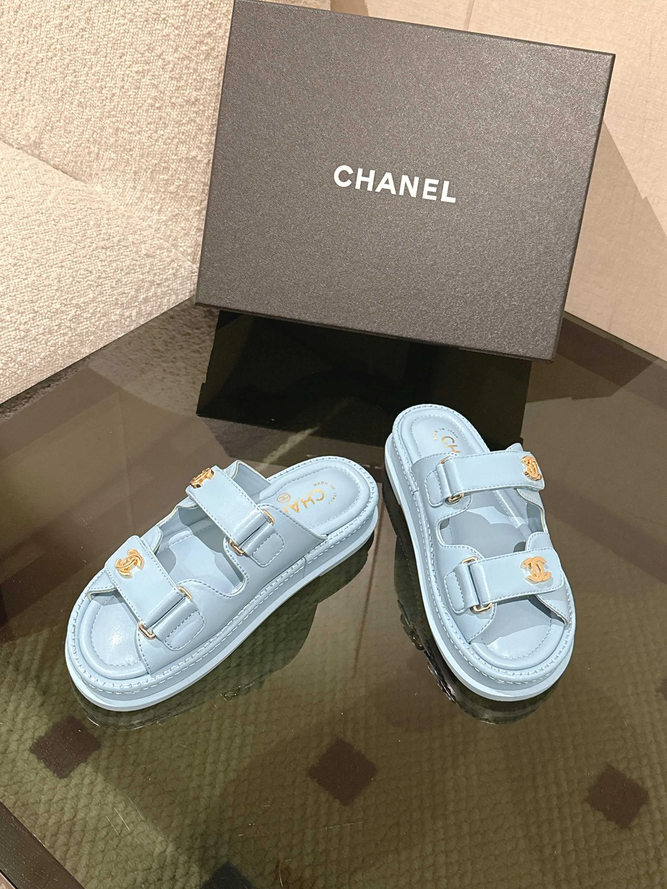 Сандалии Женские Chanel 13571430