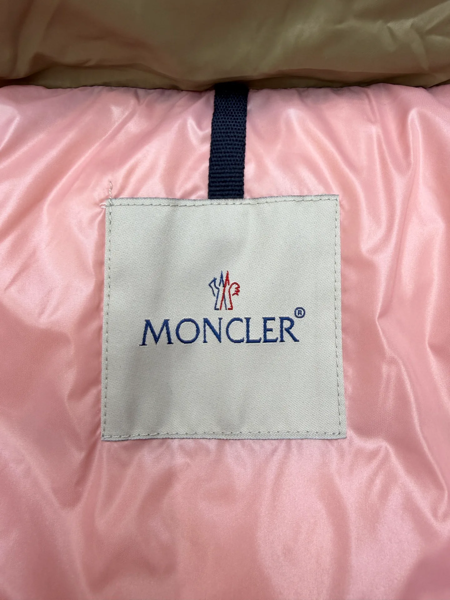 Куртки И Пуховики Женские Moncler 19960302