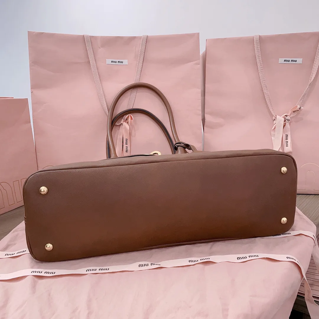 Классические Сумки Женские Miu Miu 18004737
