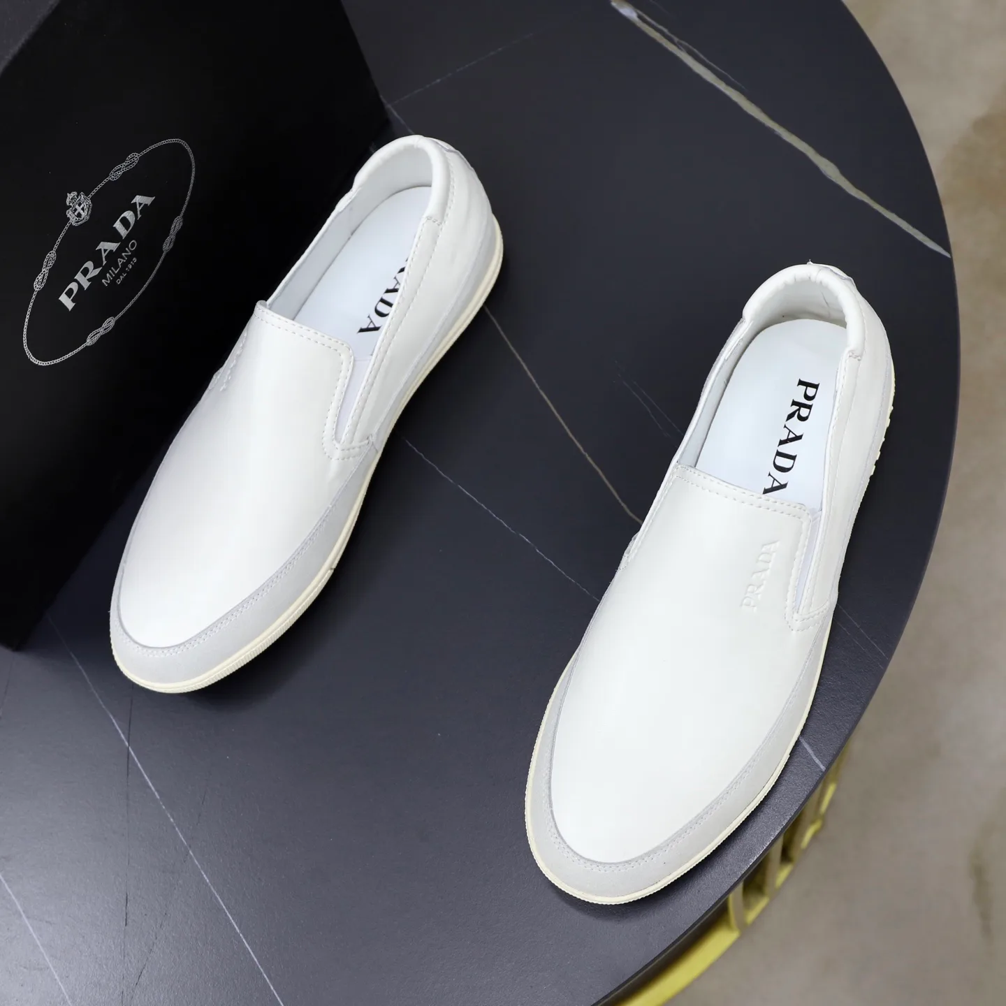 Кроссовки Мужские Prada 13563468