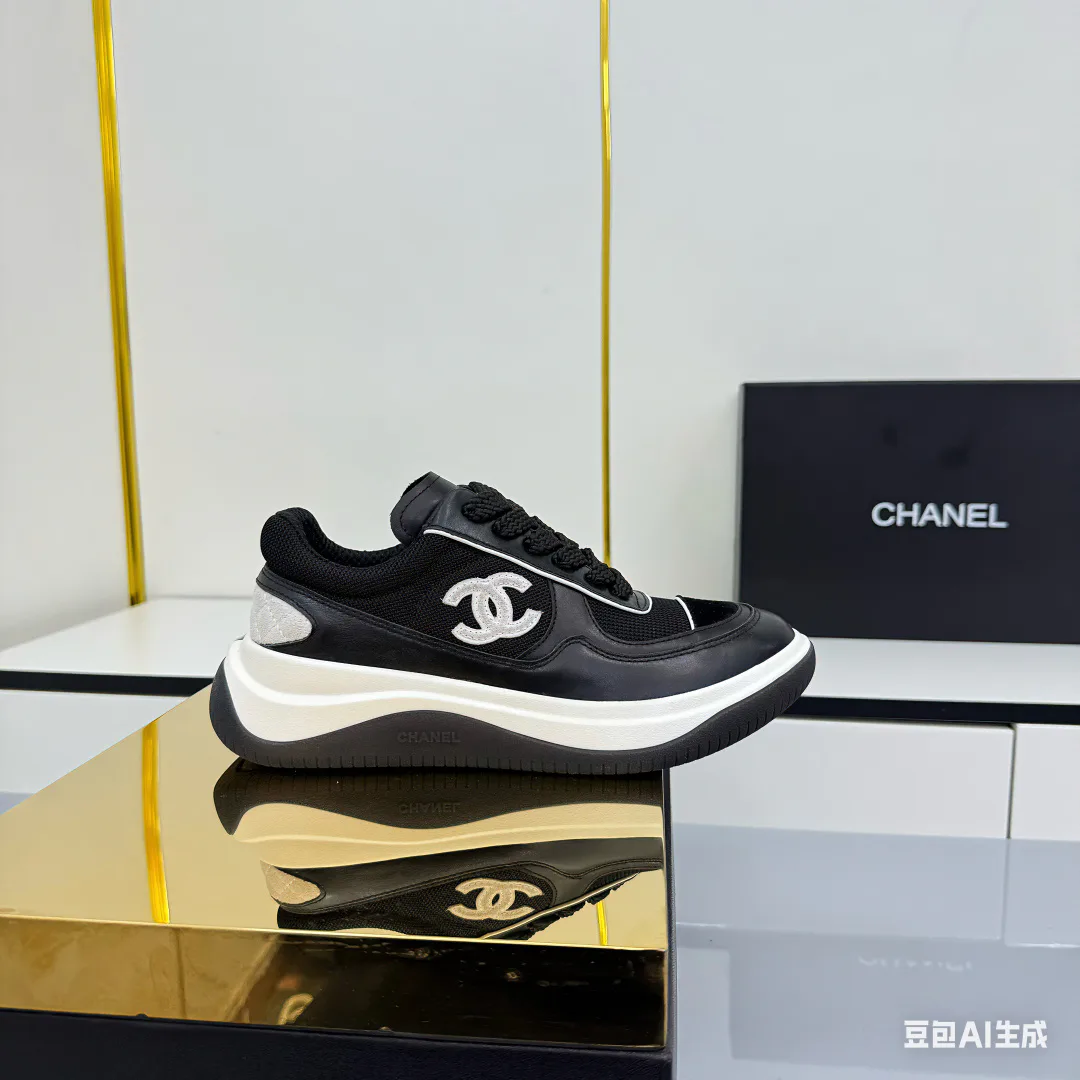 Кроссовки Женские Chanel 19316022