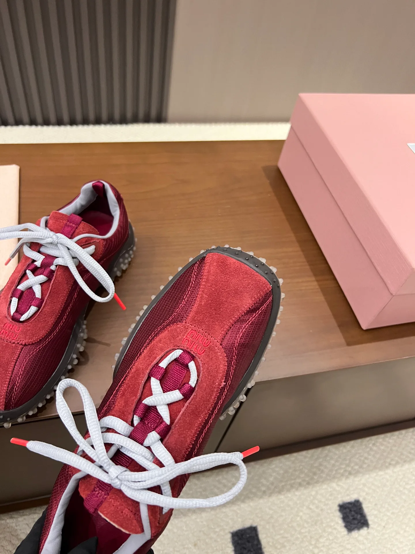 Кроссовки Женские Miu Miu 17968606