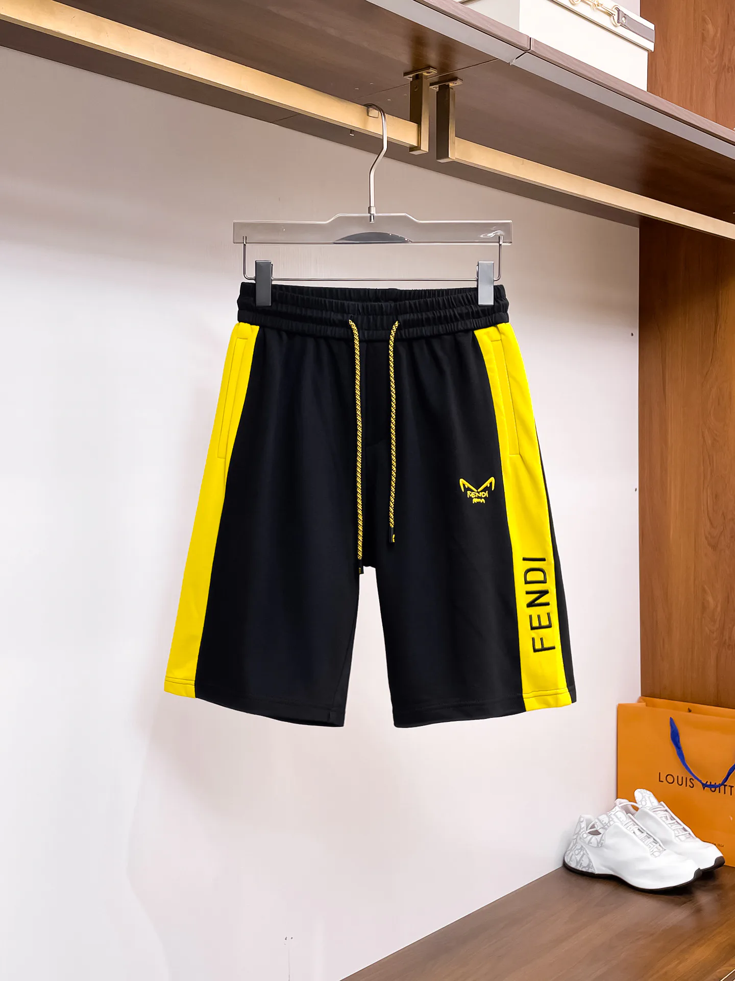 Шорты Мужские Fendi 13417607