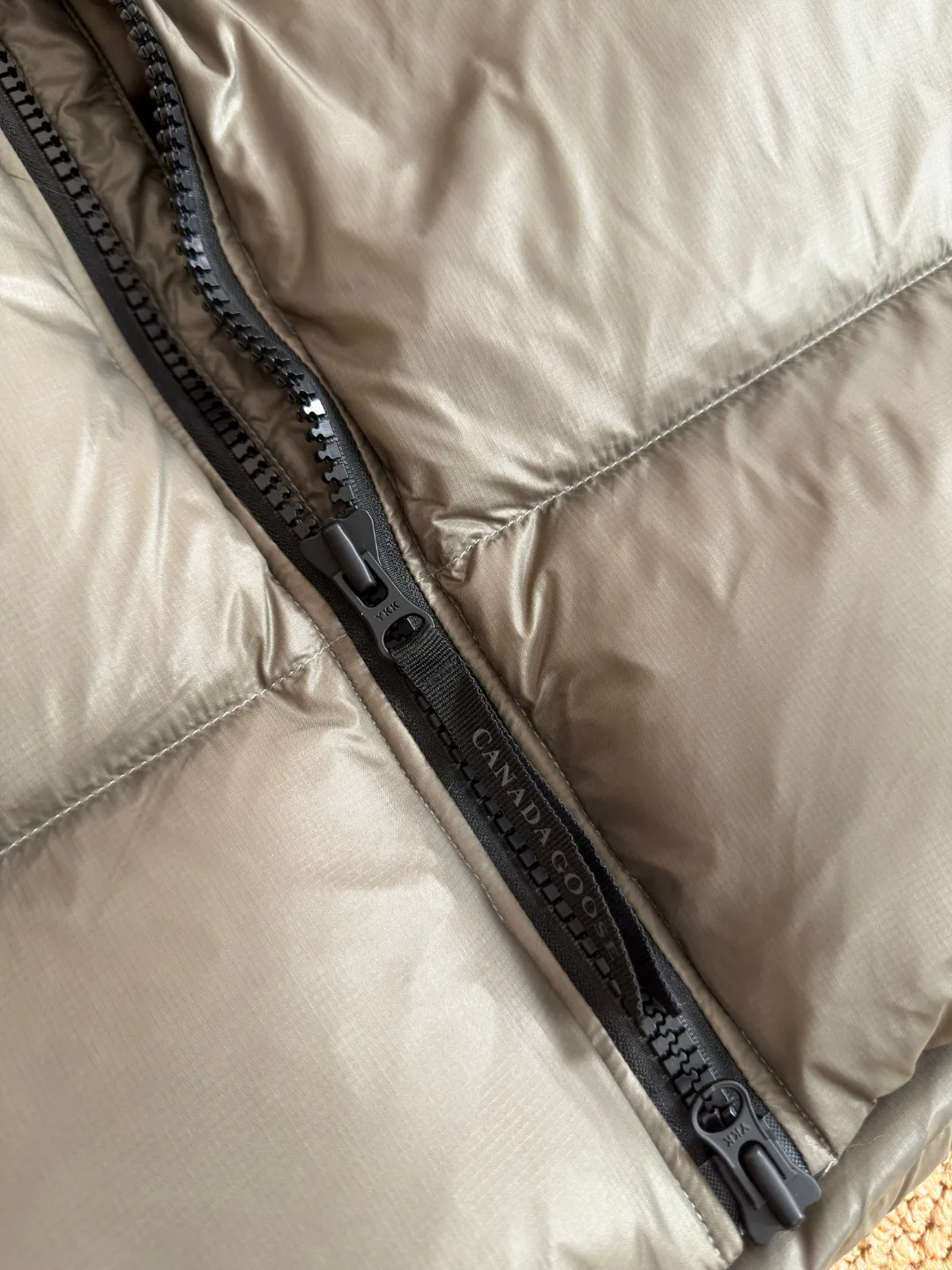 Жилеты Женские Canada Goose 18336867