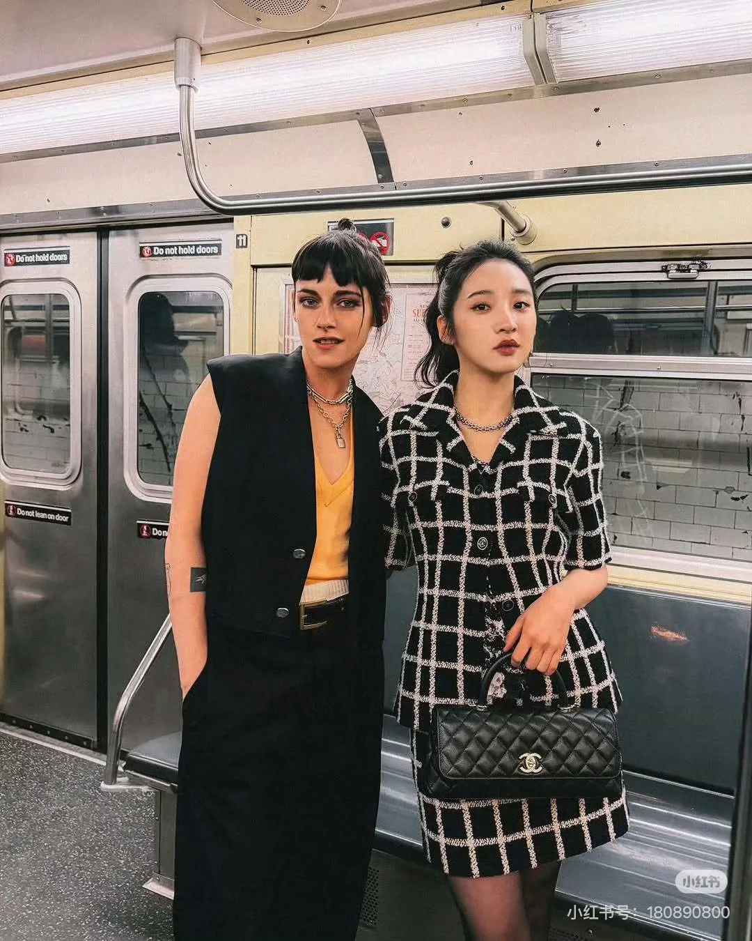 Жакеты Женские Chanel 11742603