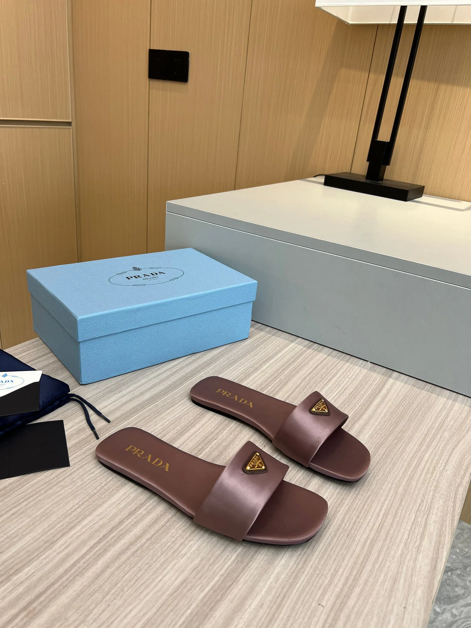 Босоножки Женские Prada 11386434
