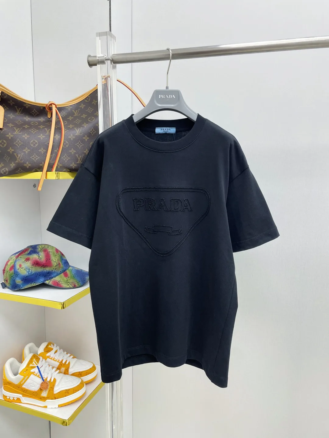 Футболки Женские Prada 13230413