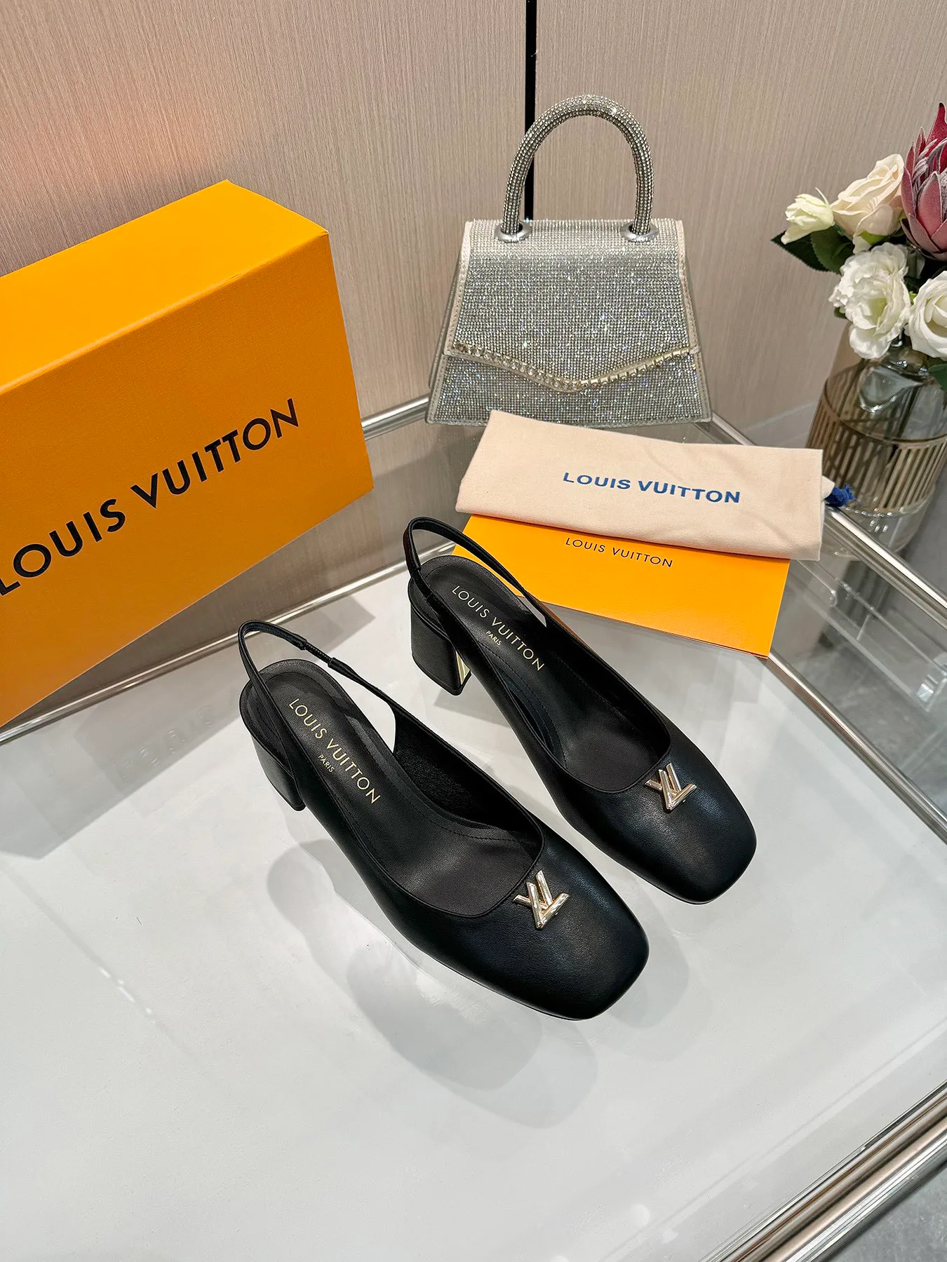 Туфли Женские Louis Vuitton 894870