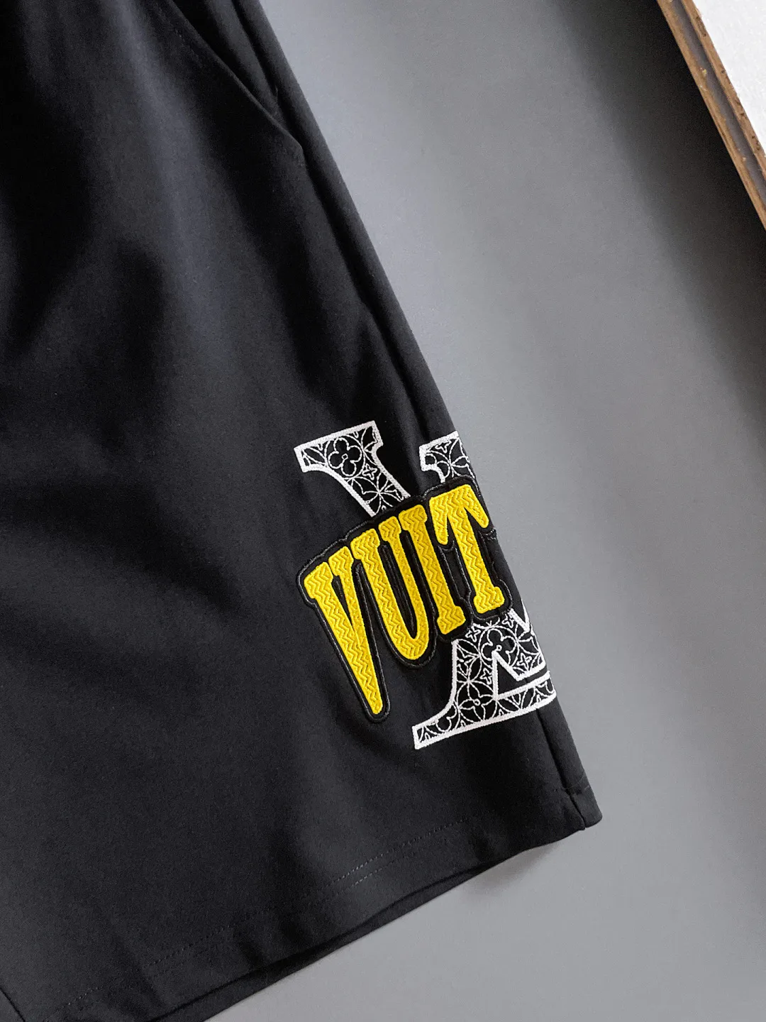 Шорты Мужские Louis Vuitton 10511863