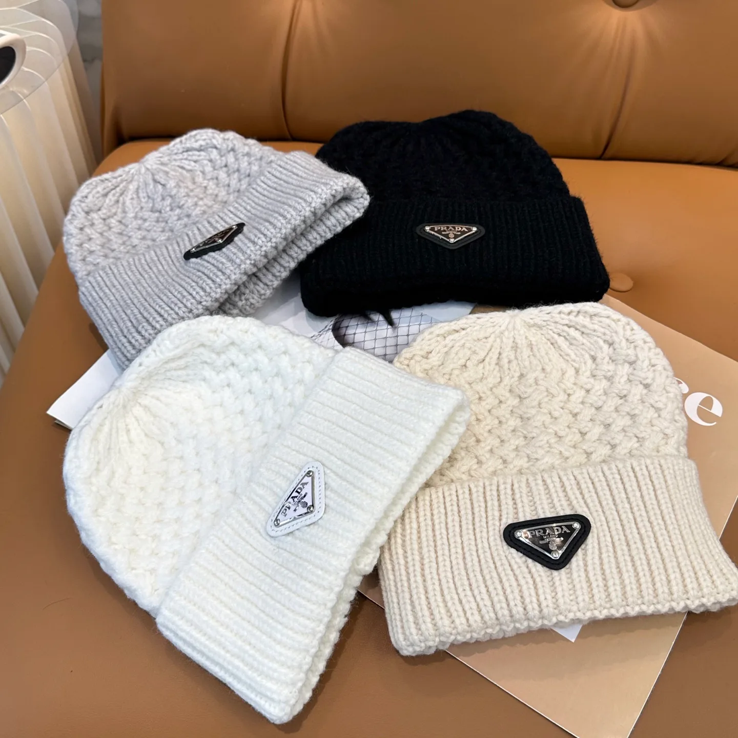 Головные Уборы Prada 9597428