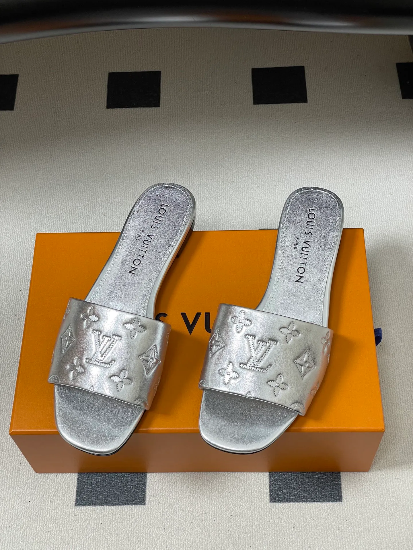 Сандалии Женские Louis Vuitton 11628755
