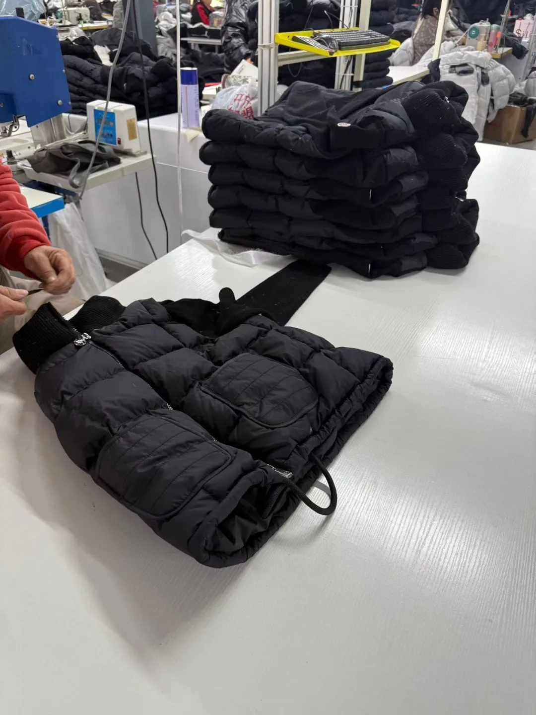 Куртки И Пуховики Женские Moncler 18722814