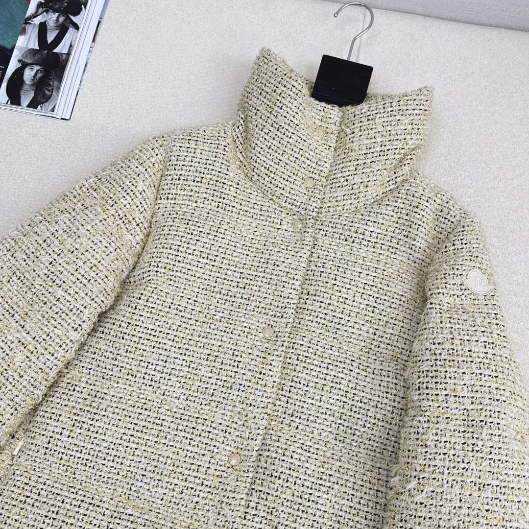 Куртки И Пуховики Женские Moncler 818900