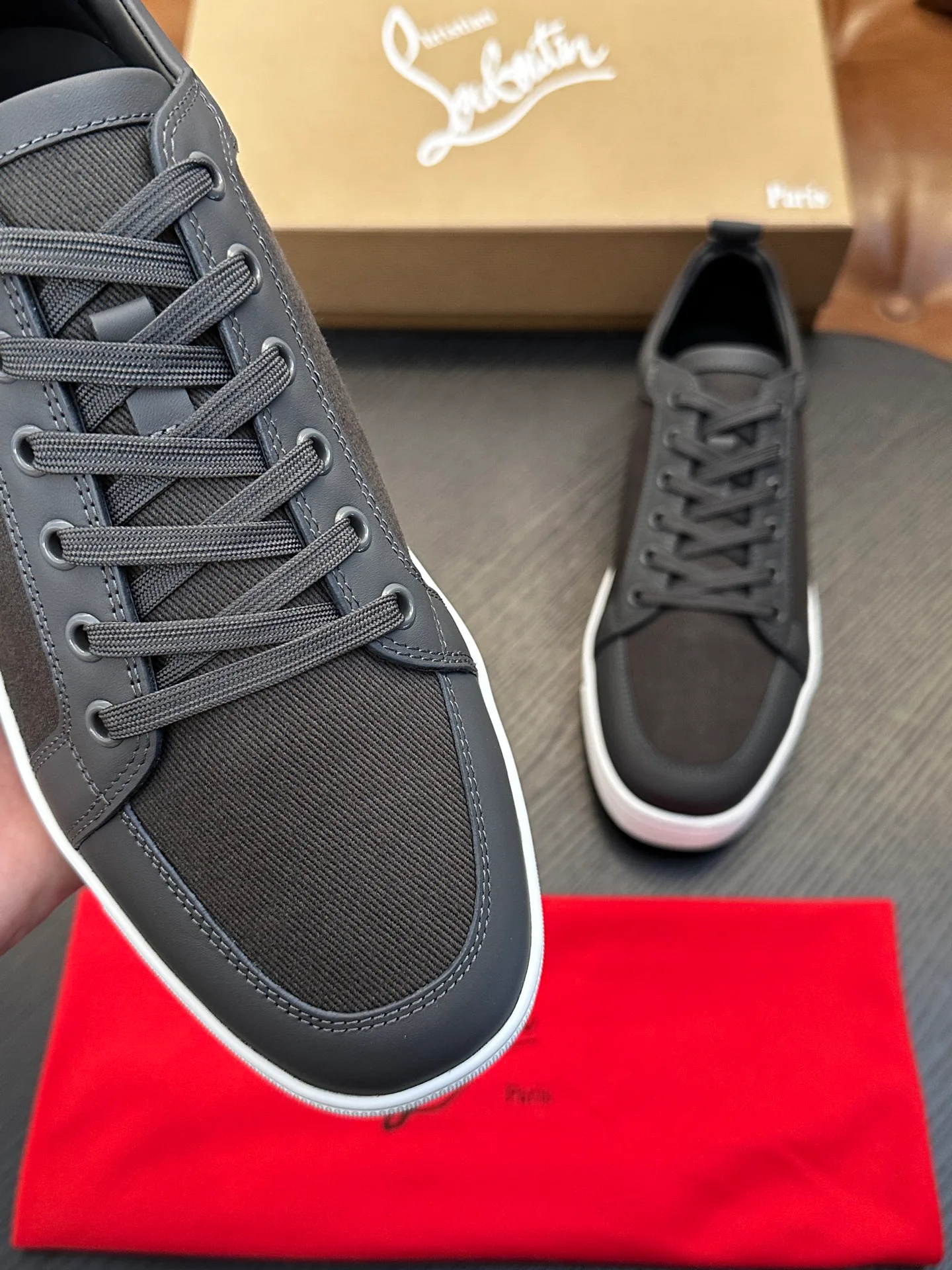 Кроссовки Мужские Christian Louboutin 18789553