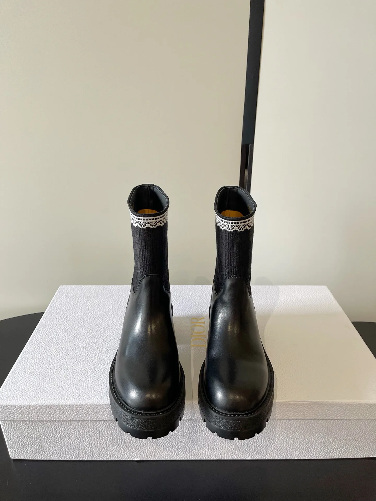 Ботинки Женские Christian Dior 18234944