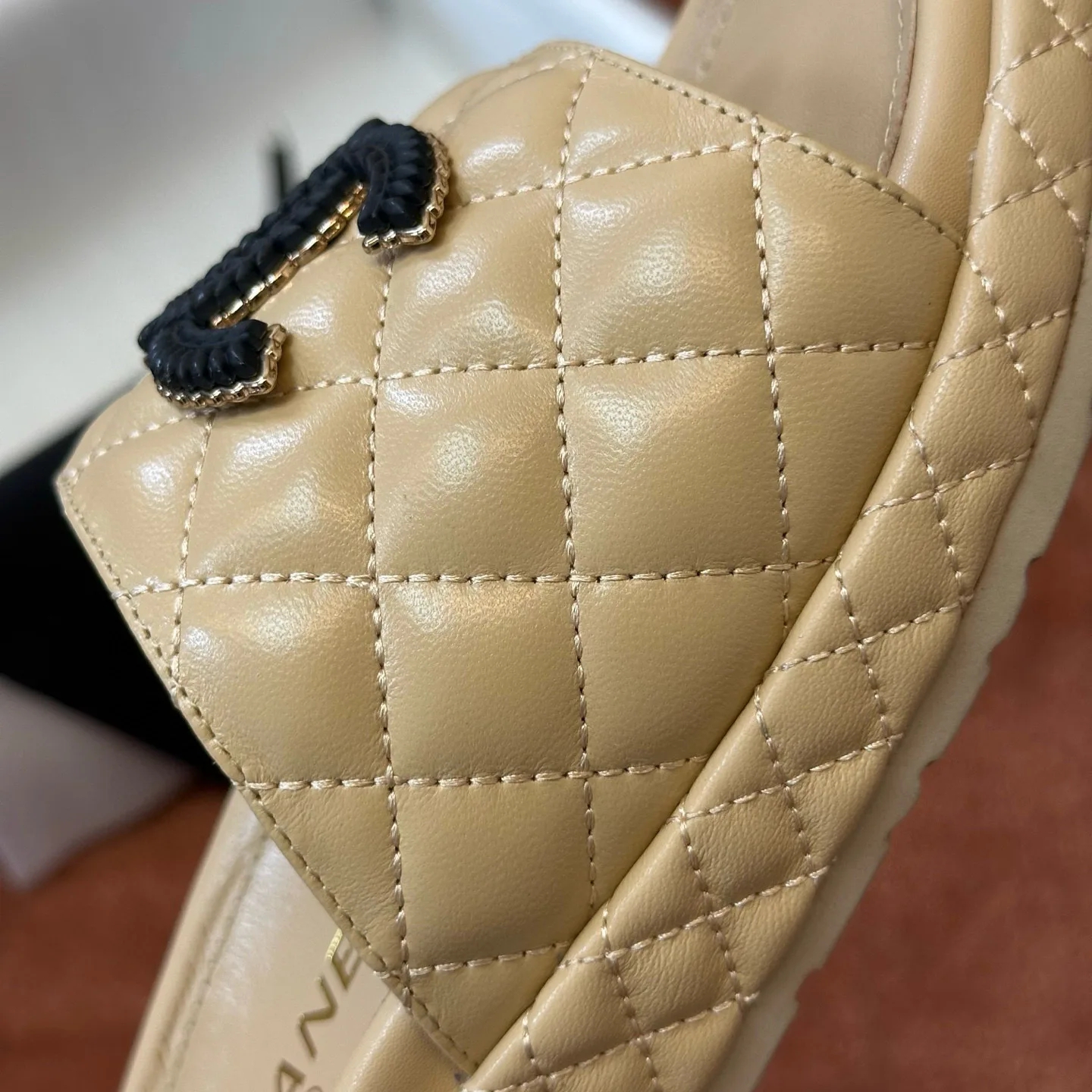 Шлепанцы Женские Chanel 18546