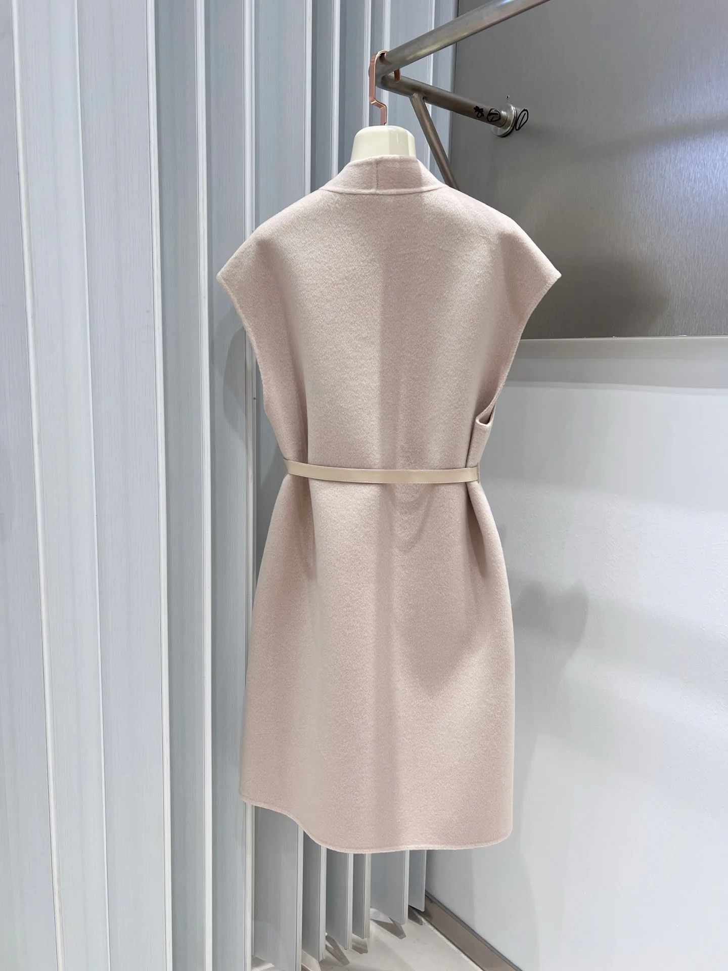 Жилеты Женские Loro Piana 18172520