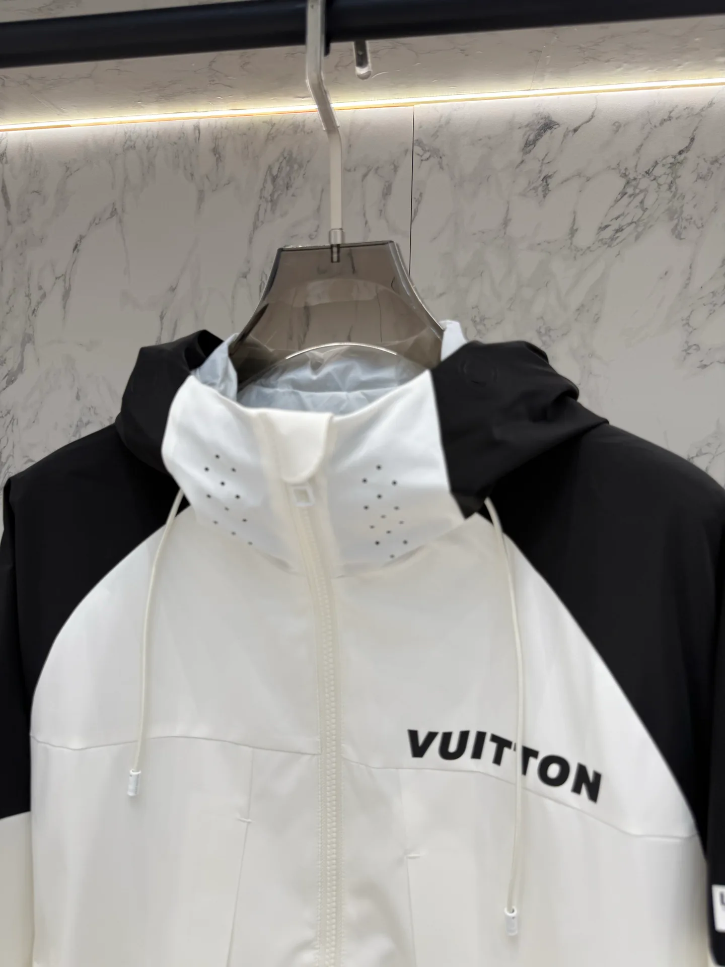 Куртки И Пуховики Мужские Louis Vuitton 11210338
