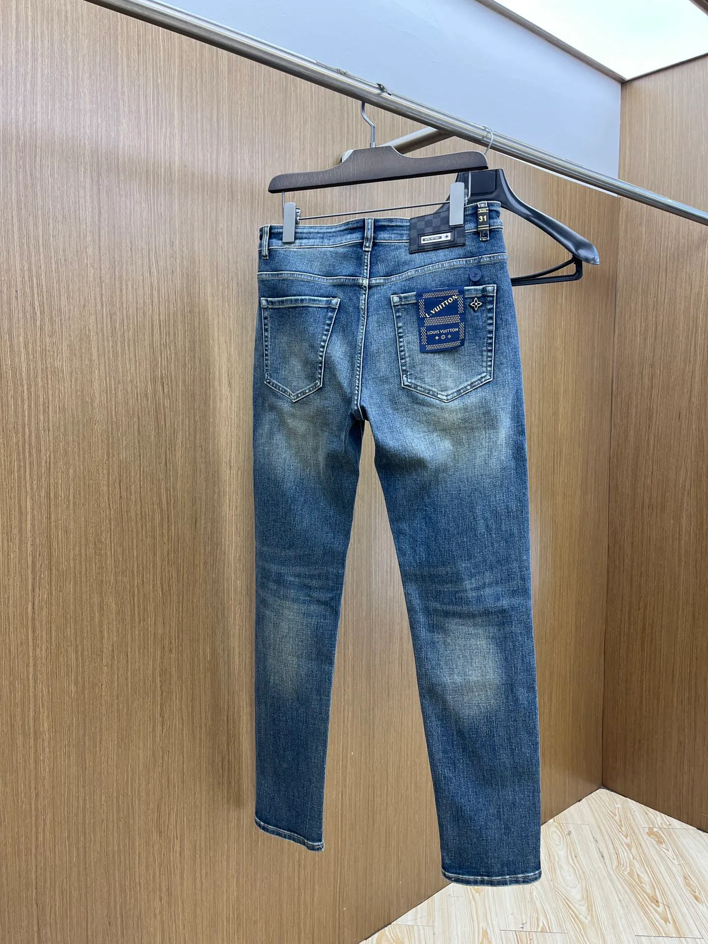 Джинсы Женские Louis Vuitton 12821726