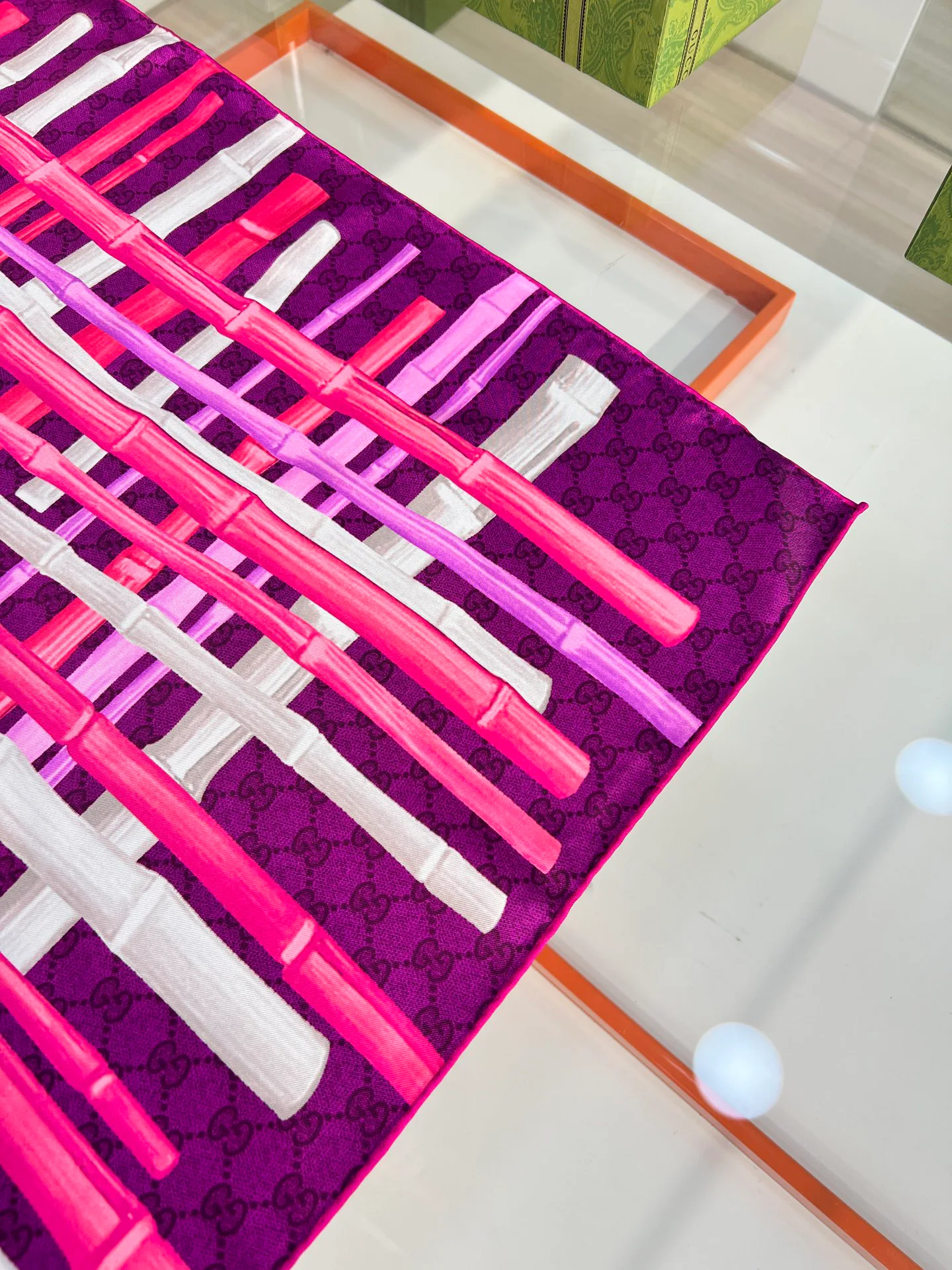 Шарфы Gucci 807696