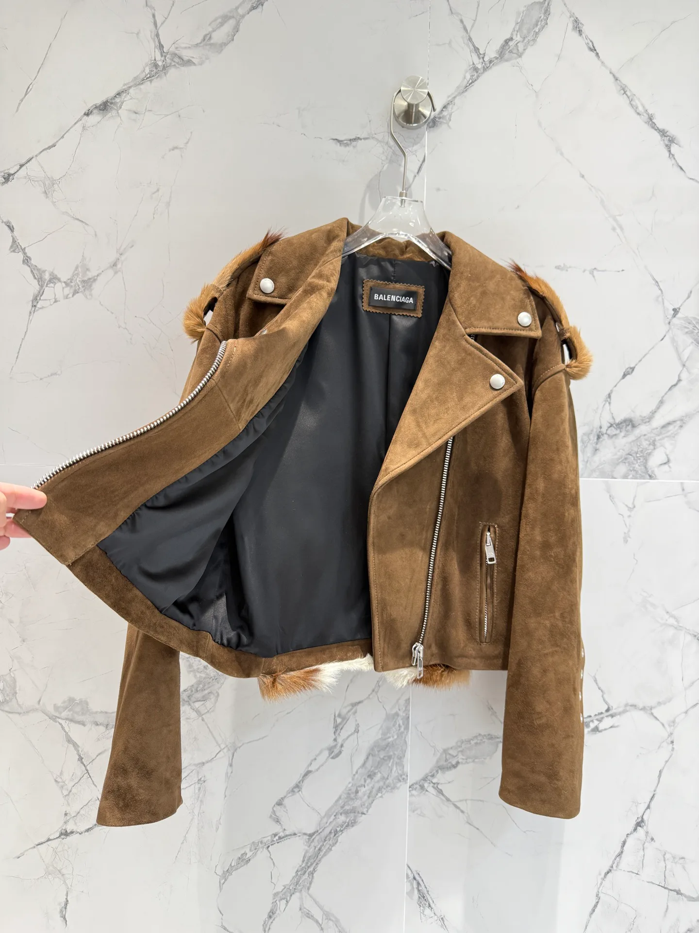 Кожаные Куртки И Дублёнки Женские Balenciaga 11181116