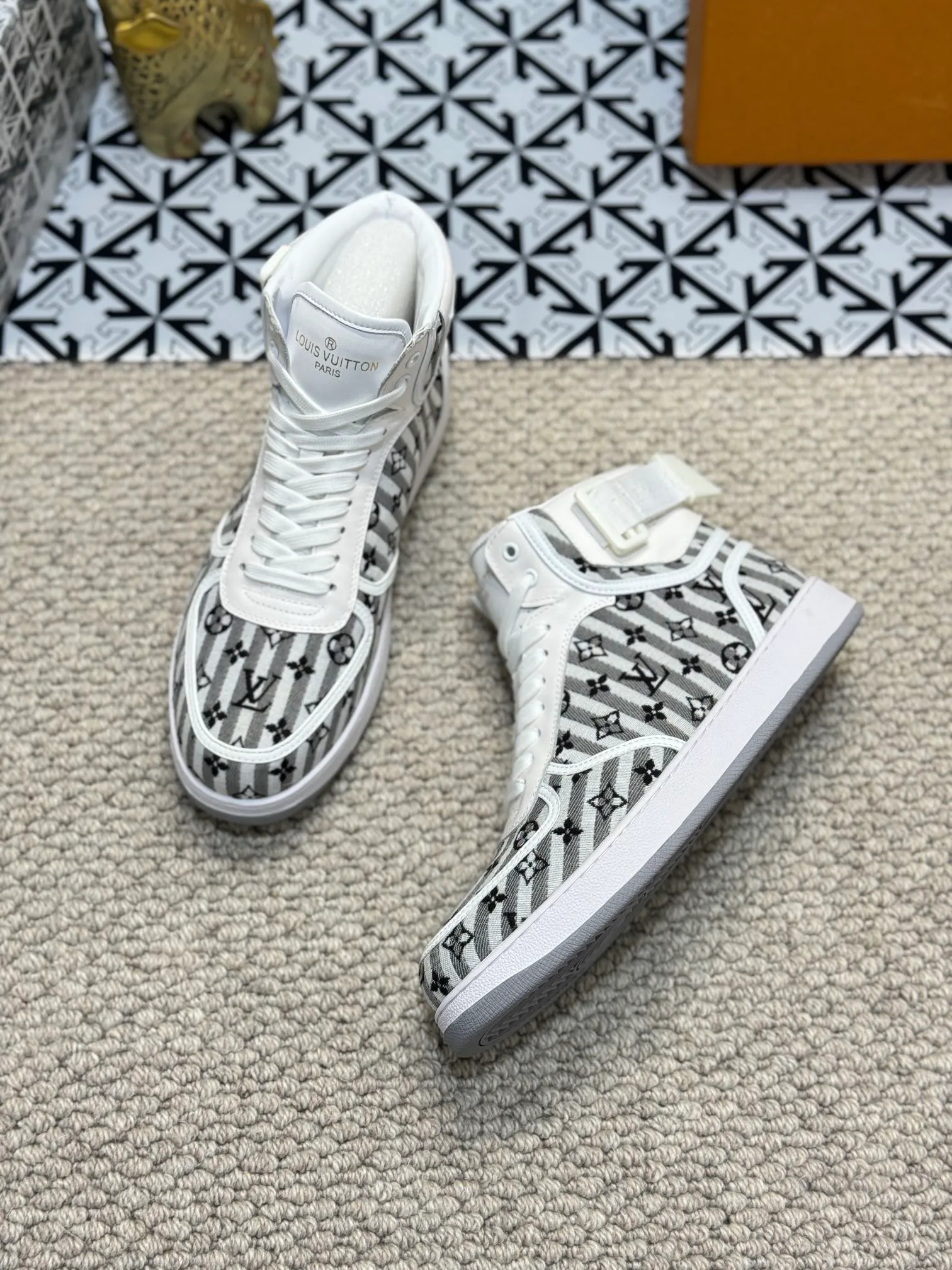 Сникерсы Мужские Louis Vuitton 261185