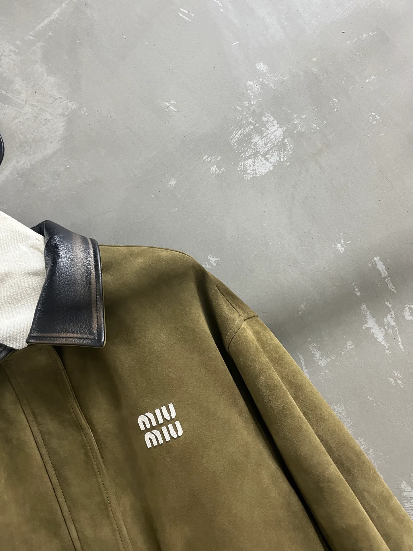 Куртки И Пуховики Женские Miu Miu 3129848