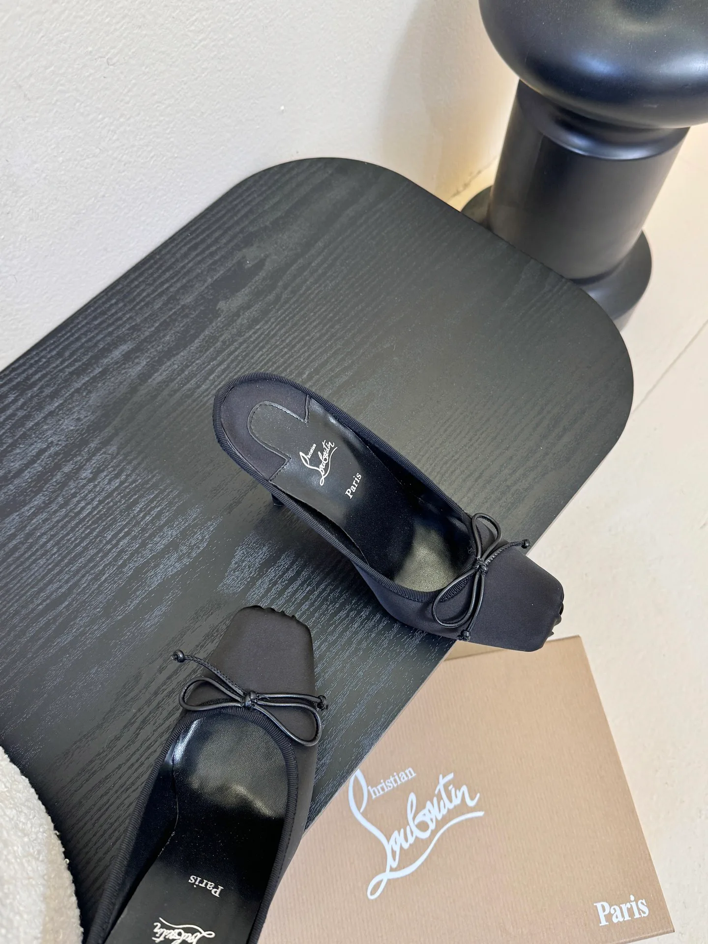 Туфли Женские Christian Louboutin 2387703