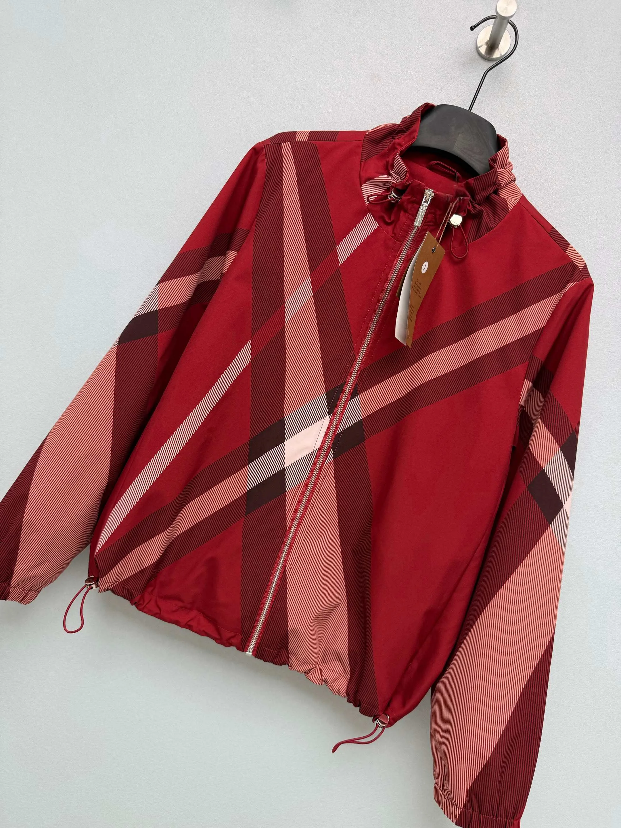 Куртки И Пуховики Женские Burberry 18512947