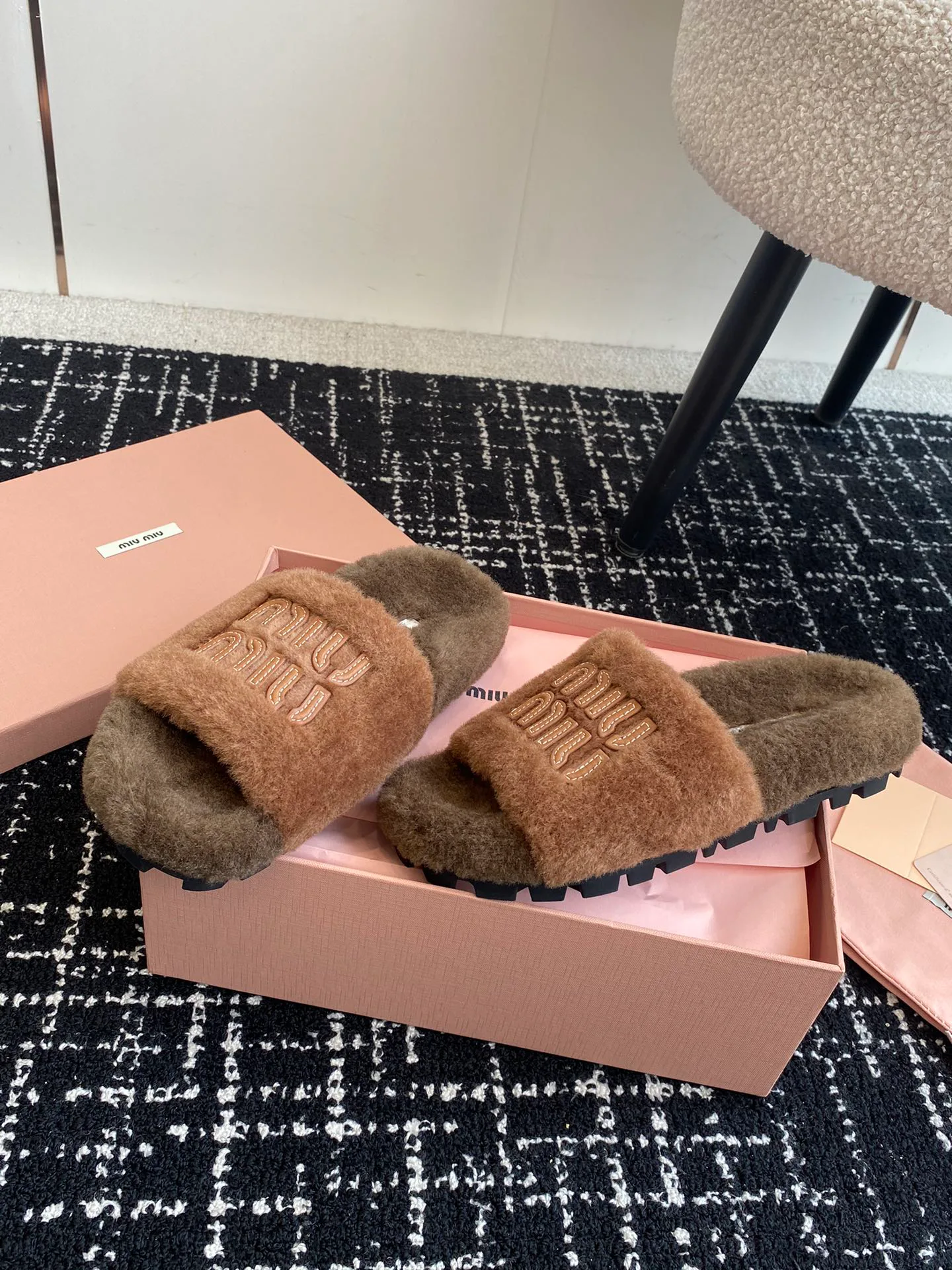 Тапочки Женские Miu Miu 18241535