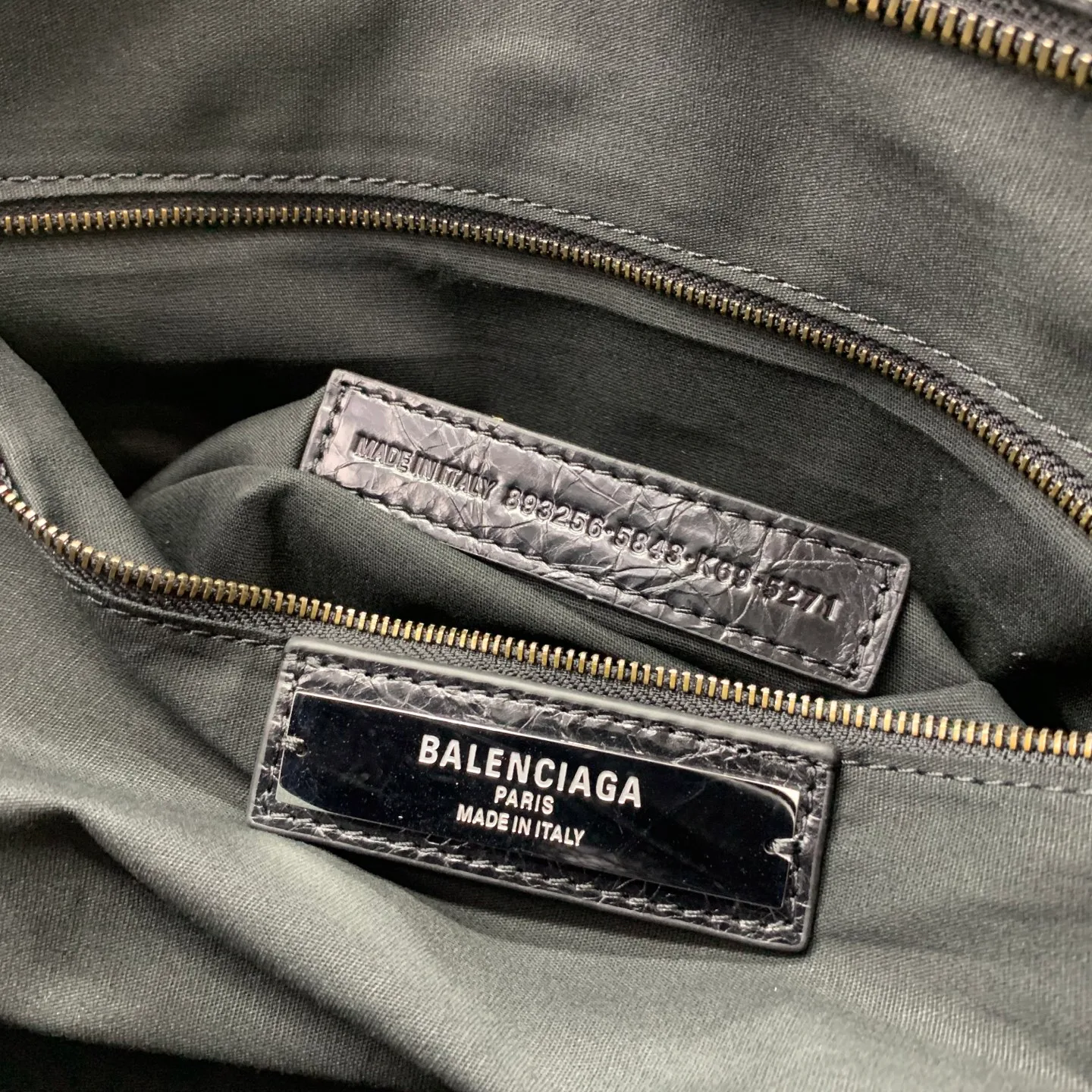 Классические Сумки Женские Balenciaga 18136376