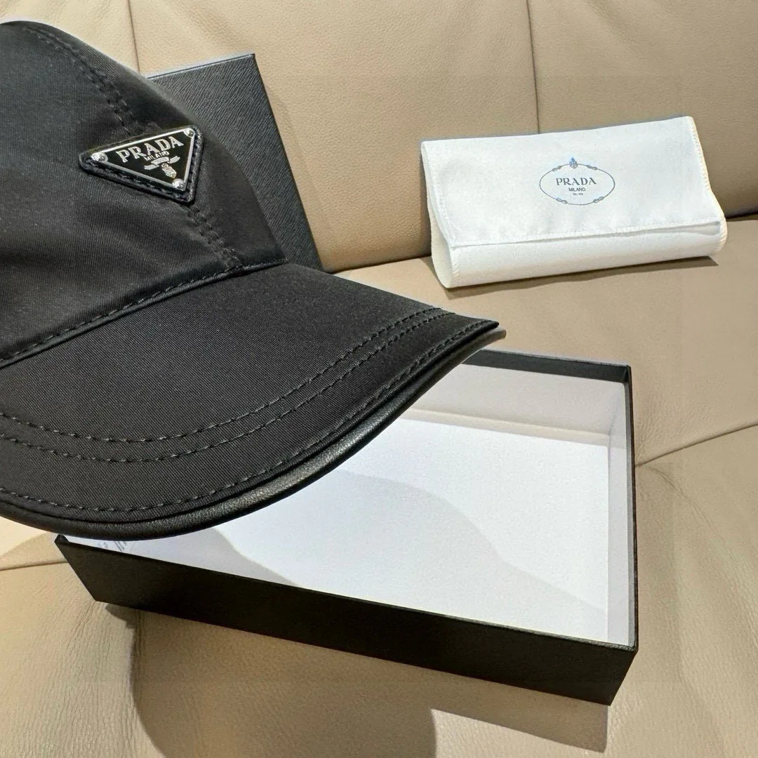 Головные Уборы Prada 17224557