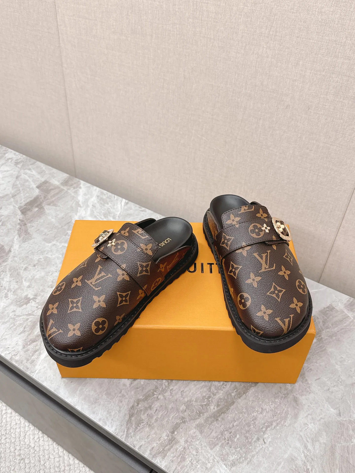 Мюли И Сабо Женские Louis Vuitton 22134