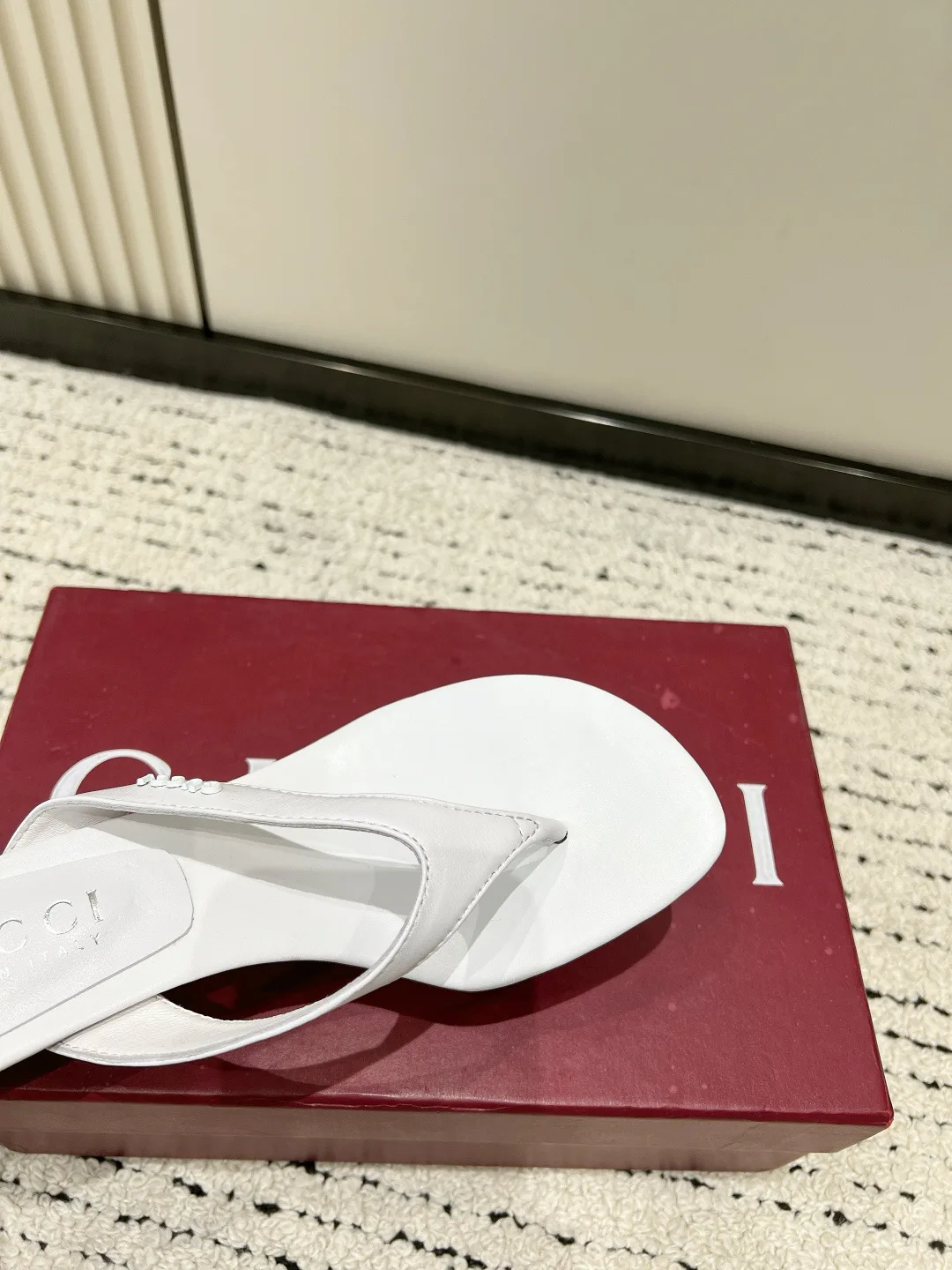Шлепанцы Женские Gucci 17637844