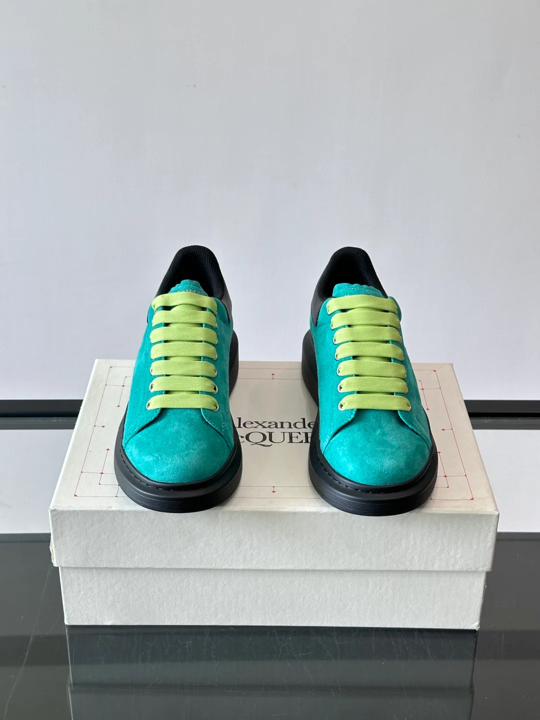 Кроссовки Женские Alexander Mcqueen 17447547