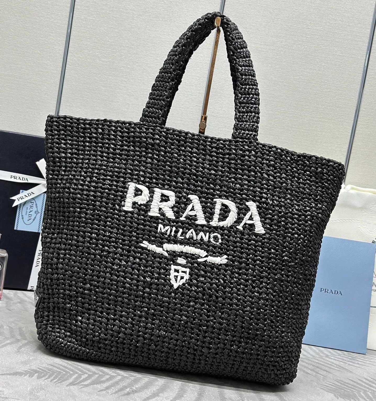 Классические Сумки Женские Prada 11682001