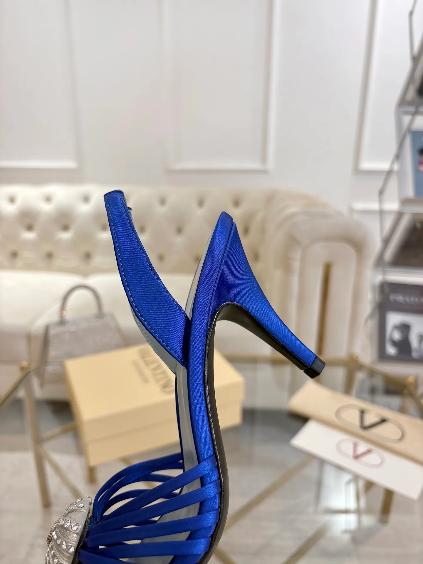 Босоножки Женские Valentino 18135271