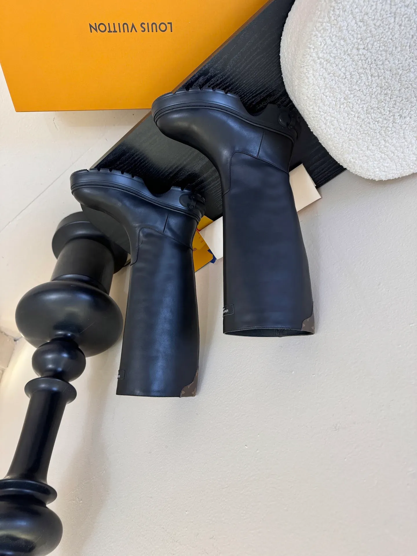 Сапоги Женские Louis Vuitton 352842