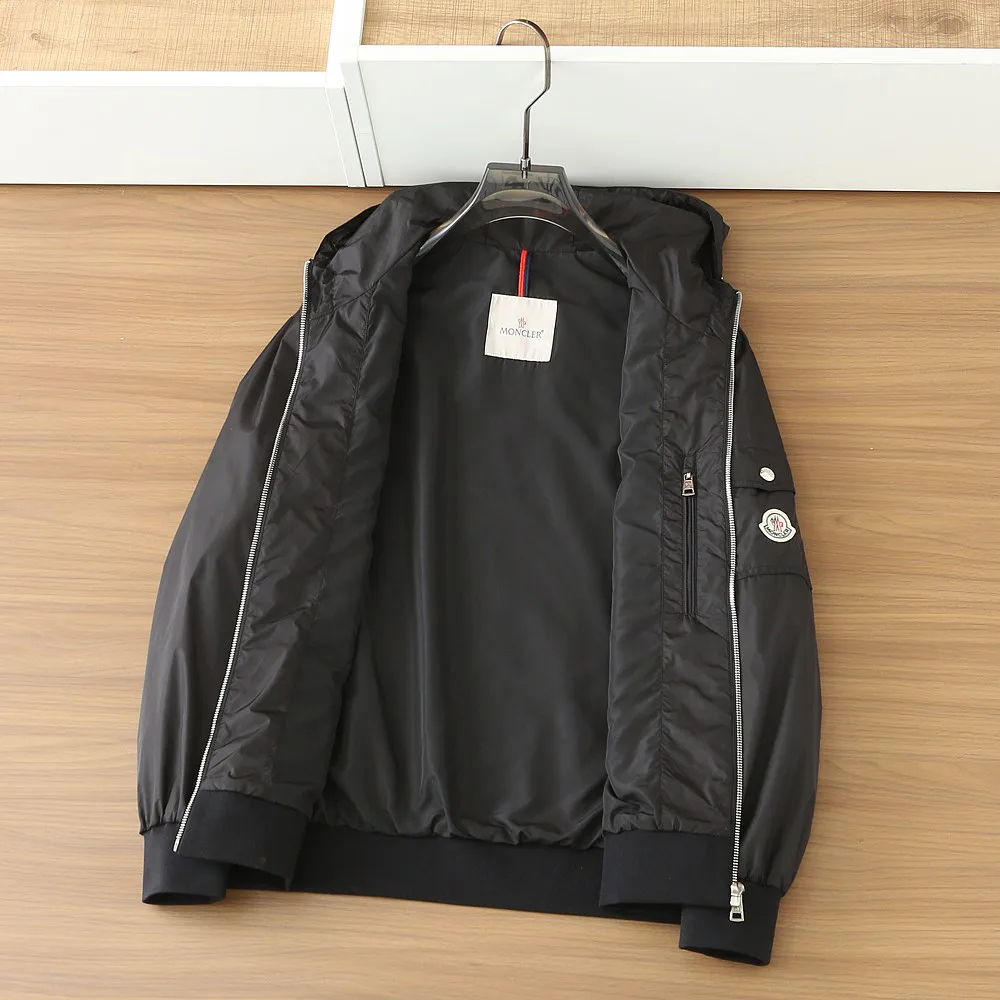Куртки И Пуховики Мужские Moncler 11011018