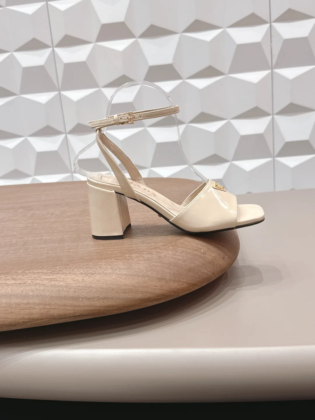 Босоножки Женские Prada 11014312