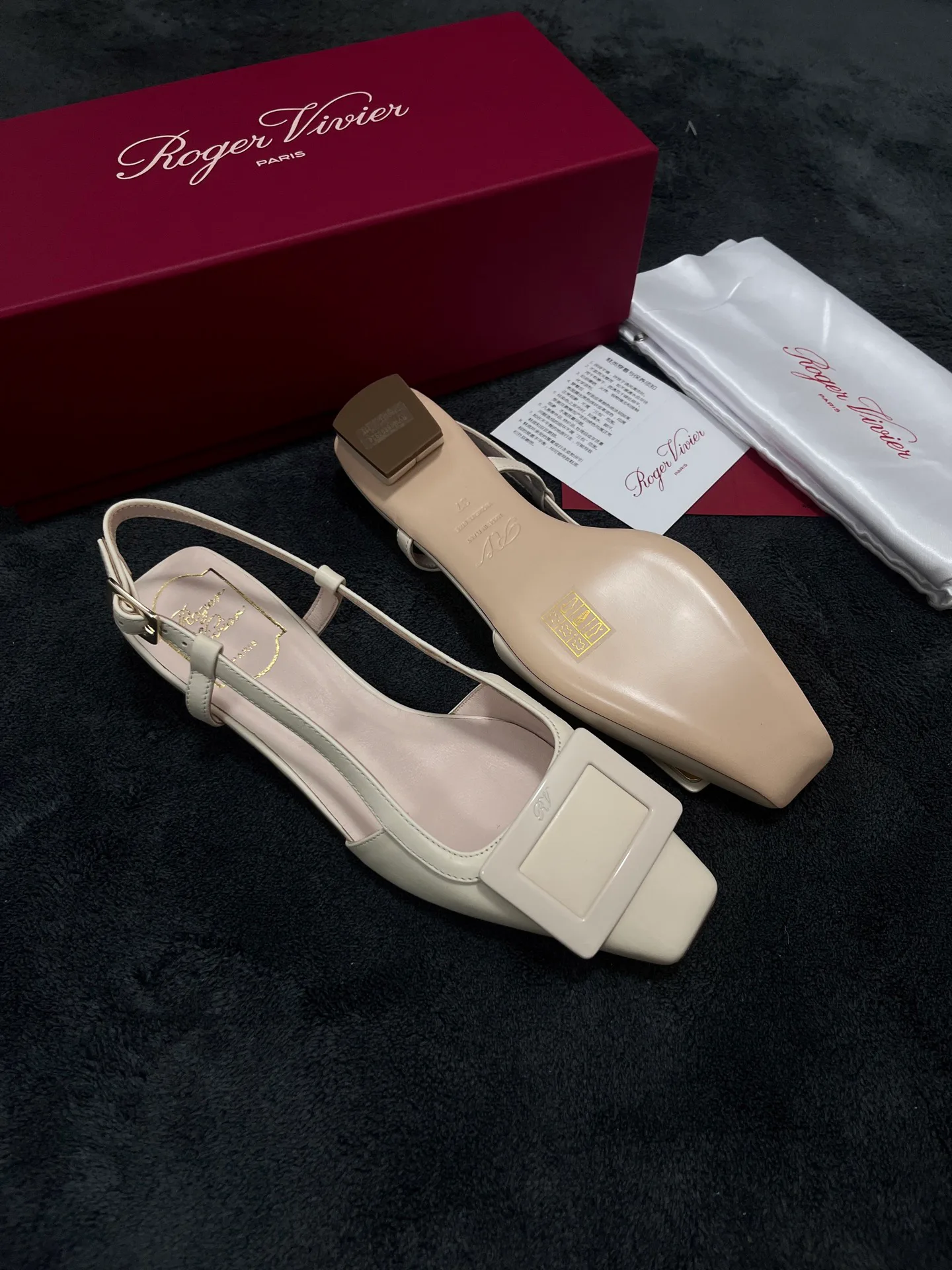 Босоножки Женские Roger Vivier 16890005