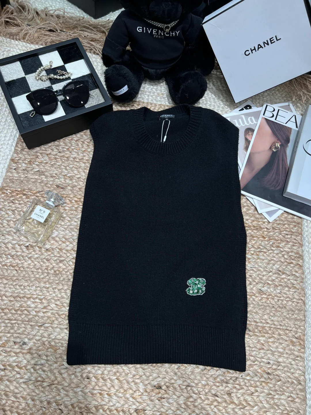 Жилеты Женские Chanel 17546502