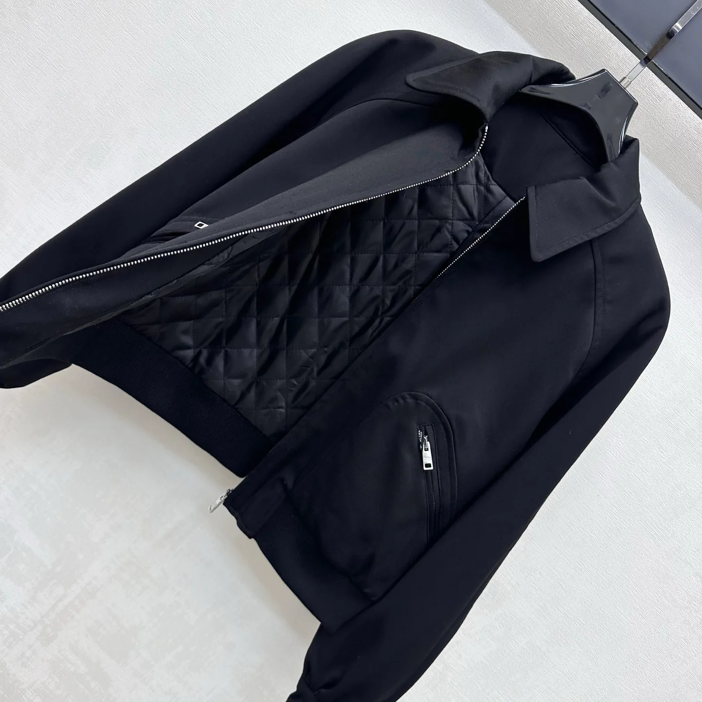 Куртки И Пуховики Женские Prada 18928382