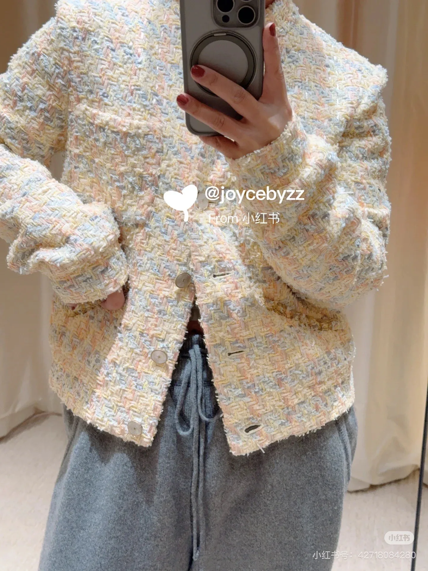 Куртки И Пуховики Женские Chanel 31332