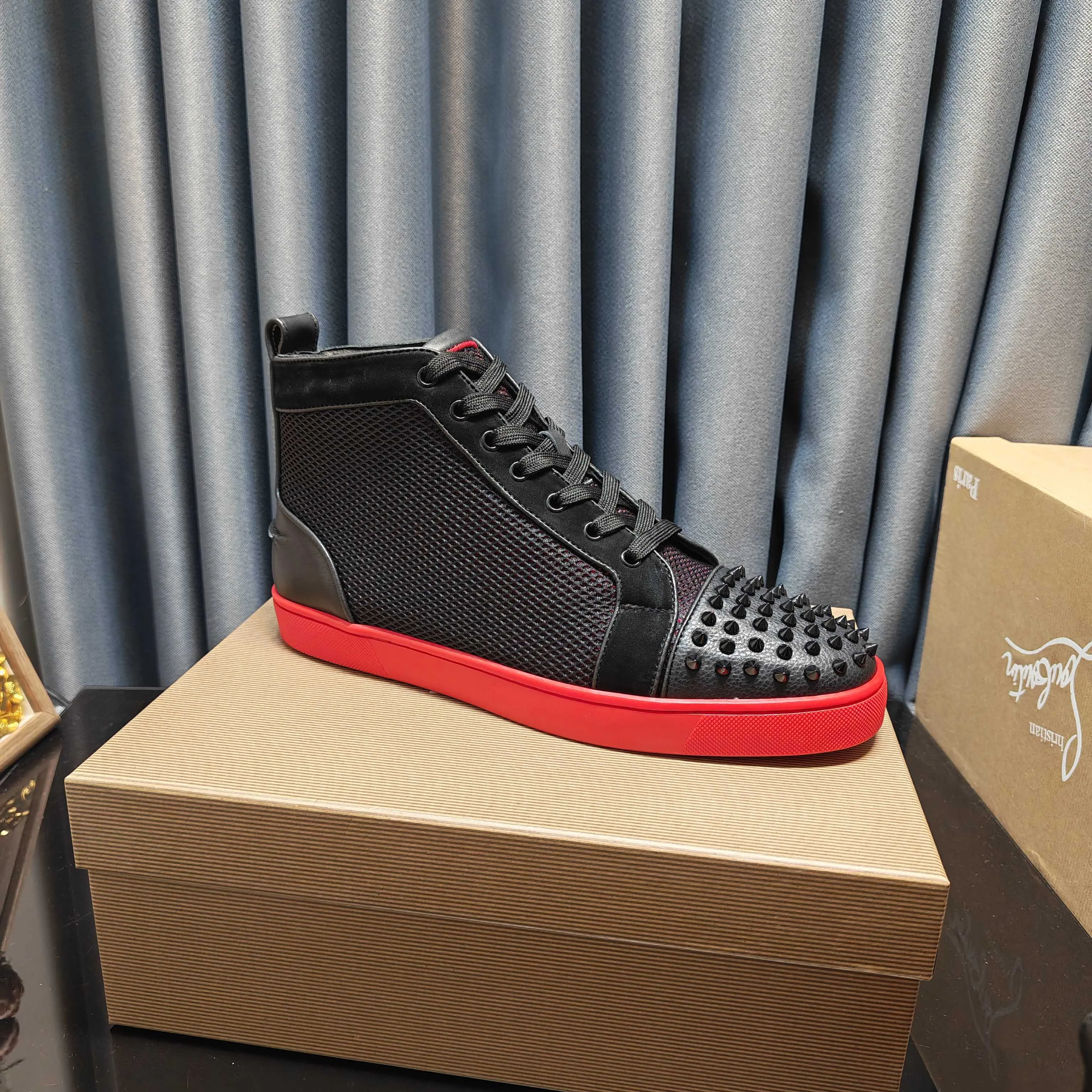 Кеды Женские Christian Louboutin 3906647