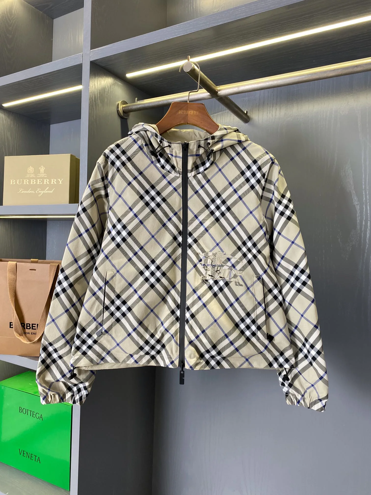 Куртки И Пуховики Мужские Burberry 13432887