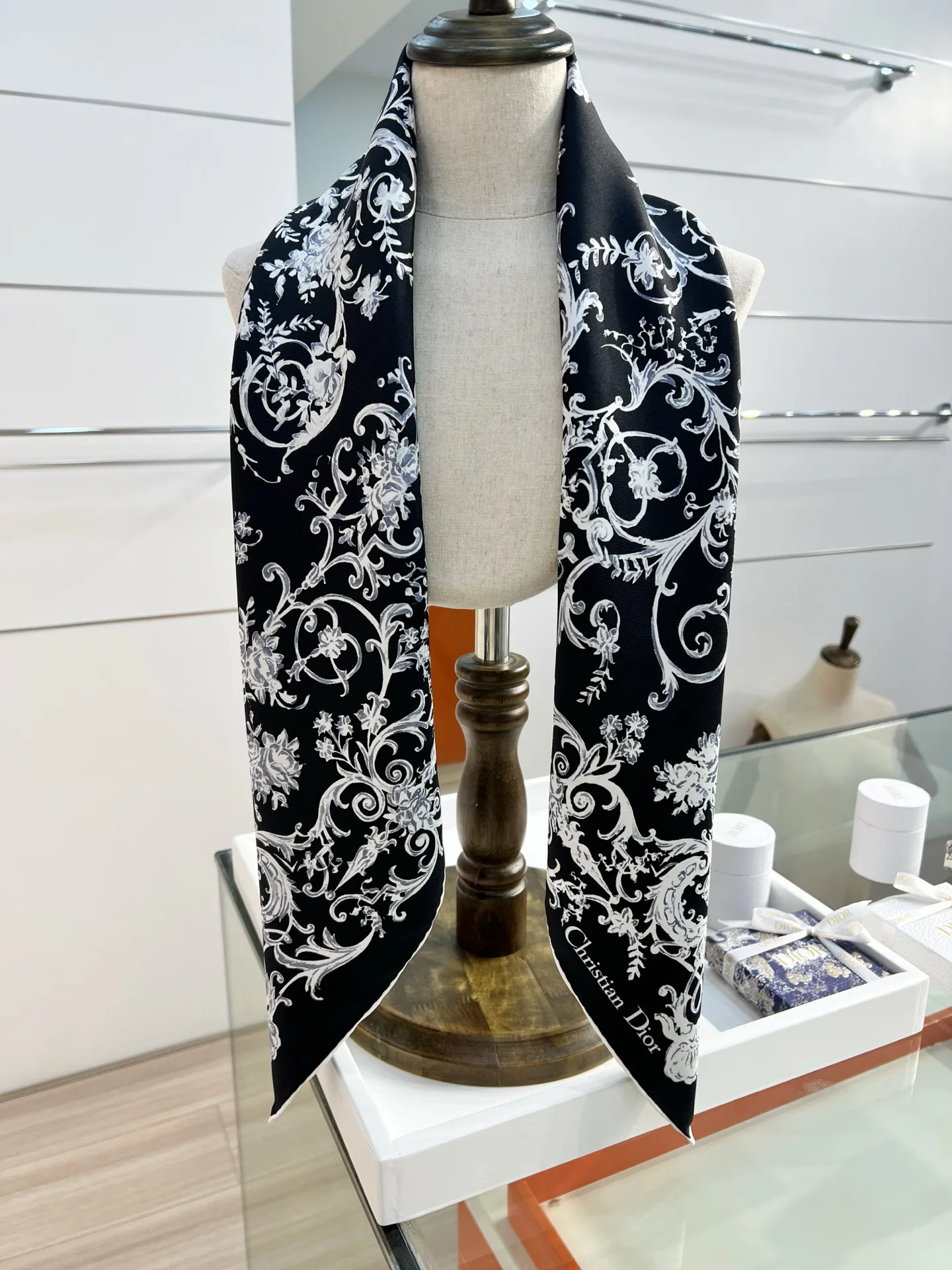 Платки Christian Dior 1883105