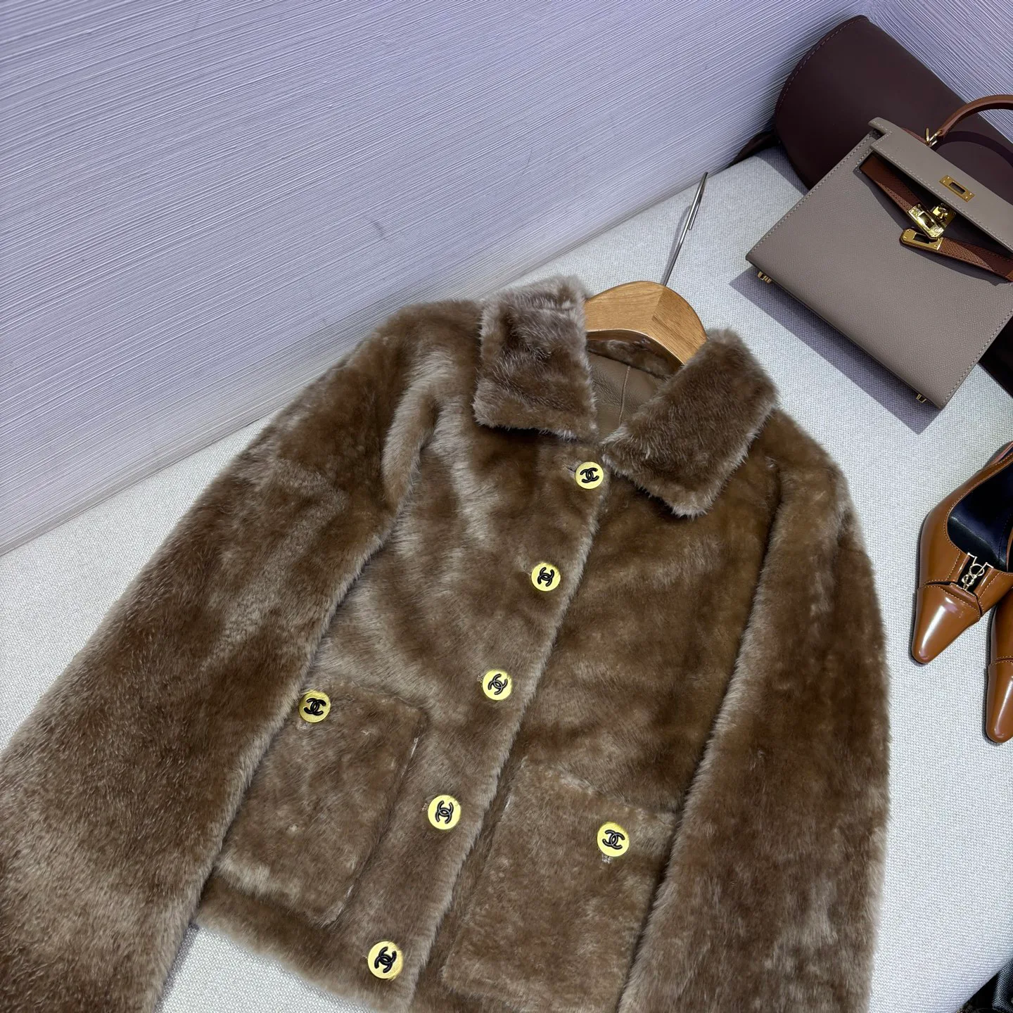 Кожаные Куртки И Дублёнки Женские Chanel 18016151